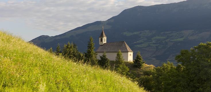 sehenswürdigkeiten-lichtenberg-kirche-vinschgau-fb