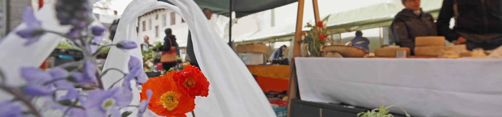 märkte-georgimarkt-blumen-vinschgau-fb